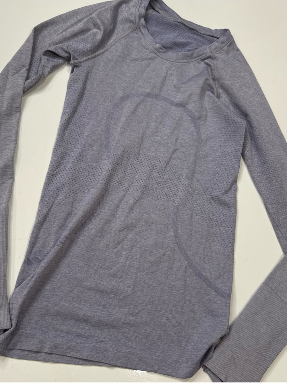 Lululemon Run Swiftly Tech Crew Neck Long Sleeve Base Layer Top Size 2 A020826